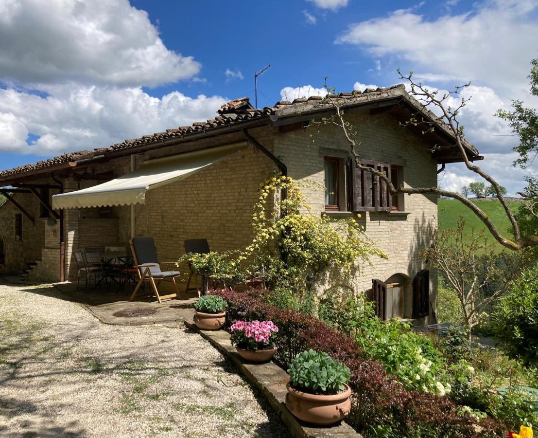 Località S Cecilia 30, Urbania - Bed and Breakfast Urbania