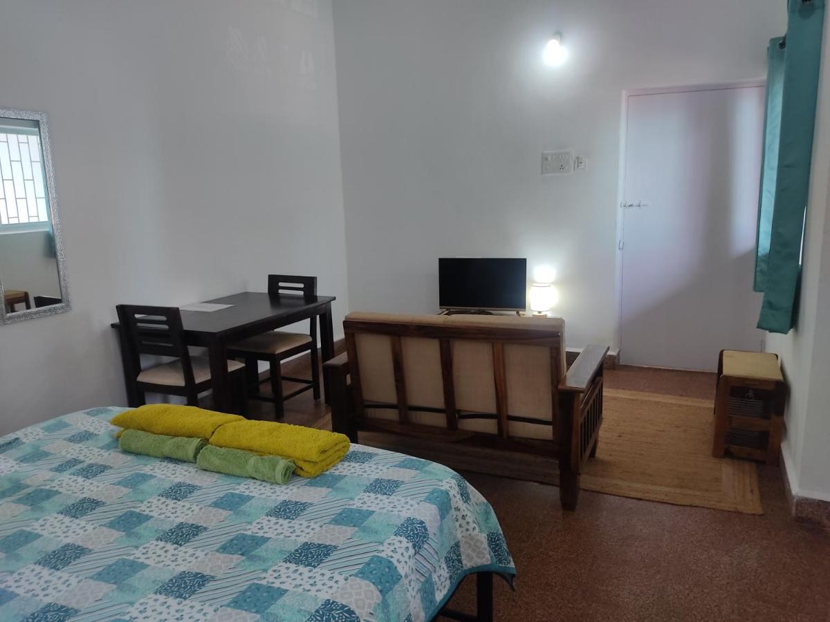 Cinnamon Home Stay - B&B Benaulim