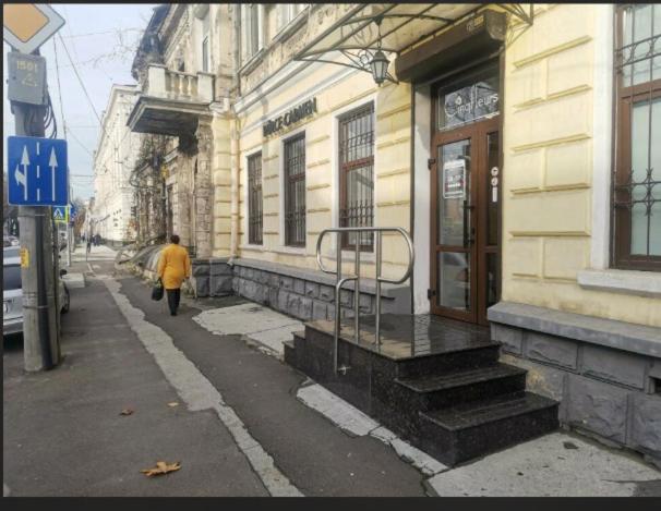 city central apartament - Bed and Breakfast Chisinau