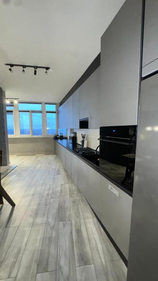 Люкс студия в центре города - B&B Zarichchia