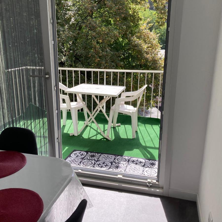 Bel appartement ski les 3 vallées et Thermalisme - Chambres d’hôtes Champoulet