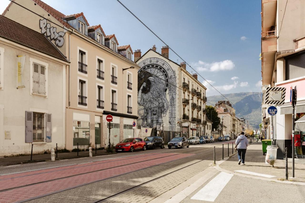 Orange Pastel - T2 cosy proche de la gare, GEM, Palais de justice - B&B Grenoble