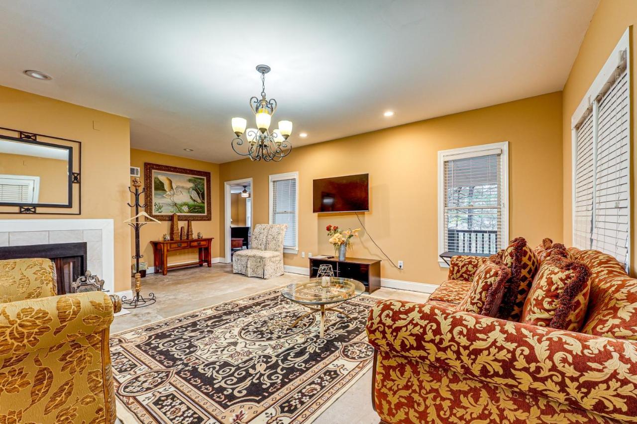 Tasteful Unit with Pool Table 7 Mi to Lake Altoona! - Chambres d’hôtes Woodstock