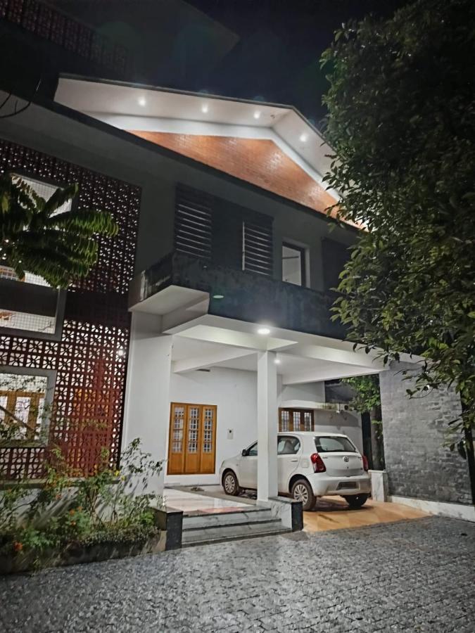 Aathira Agri Homes - B&B Thrissur