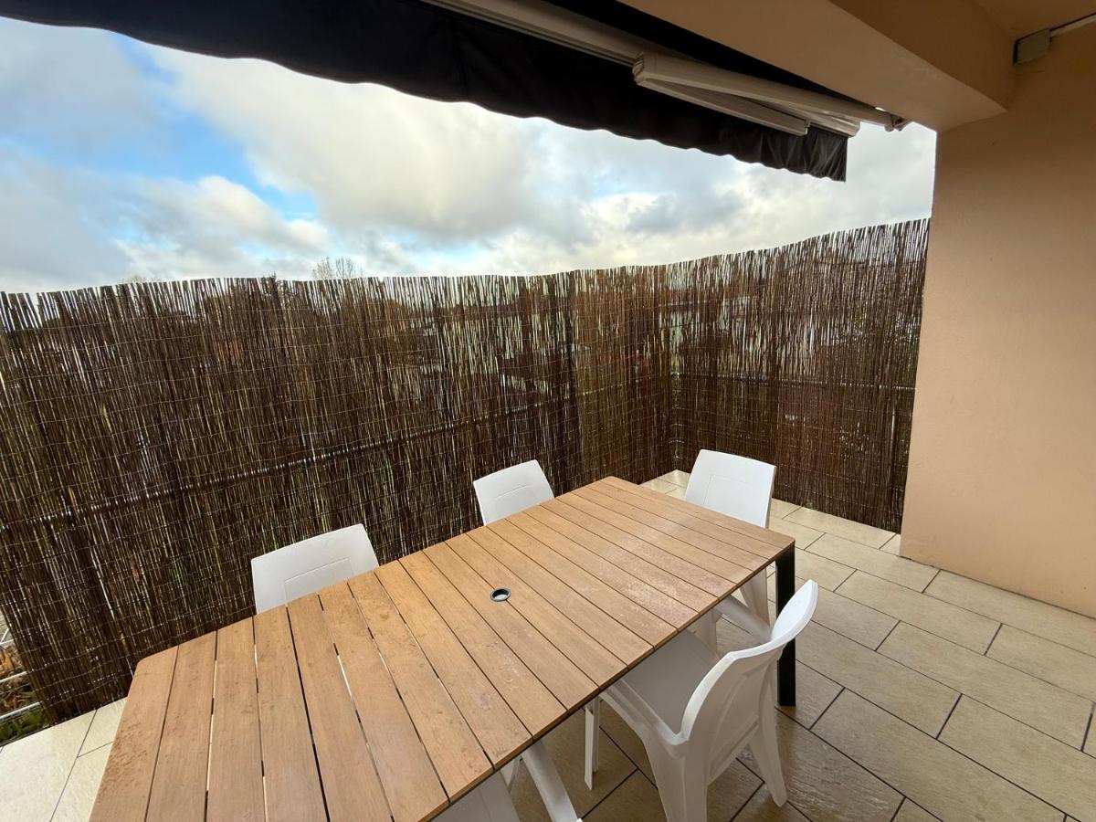 Maison lumineuse et moderne - proche Auchan - B&B Montauban