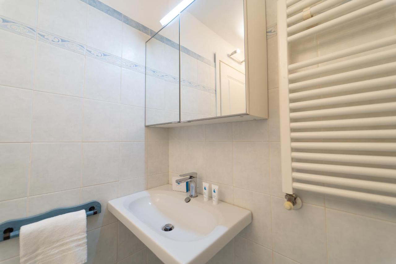 Porta Venezia - Confortevole apt con WiFI e AC - B&B Milano