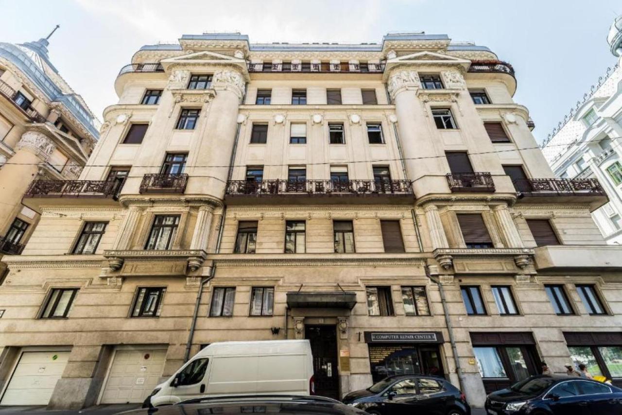 Parliament view luxury flats with terrace free parking upon reservation - Ferienwohnung Budapest