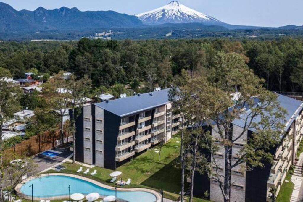 Entorno Natural, cerca del centro de Pucón Parking Privado - B&B Pucón