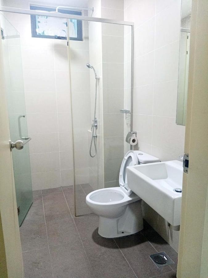 Appartamento con 2 Camere da Letto e Vista Piscina