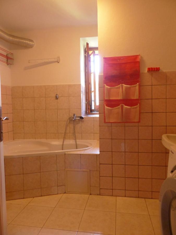 Junior Suite with External Private Bathroom