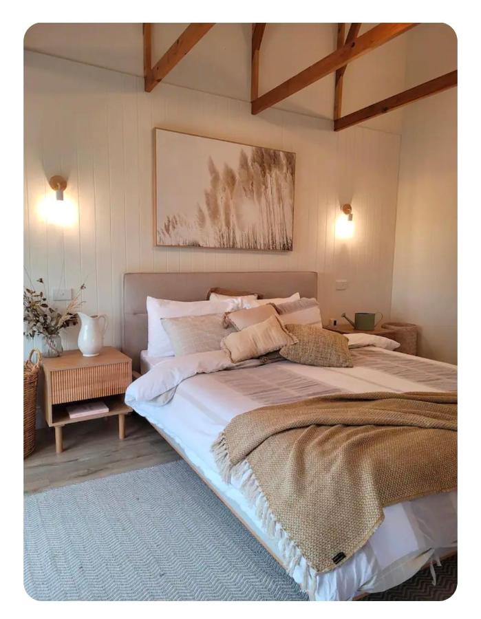 Weeroona Home - Place of Rest - Bed and Breakfast Langwarrin