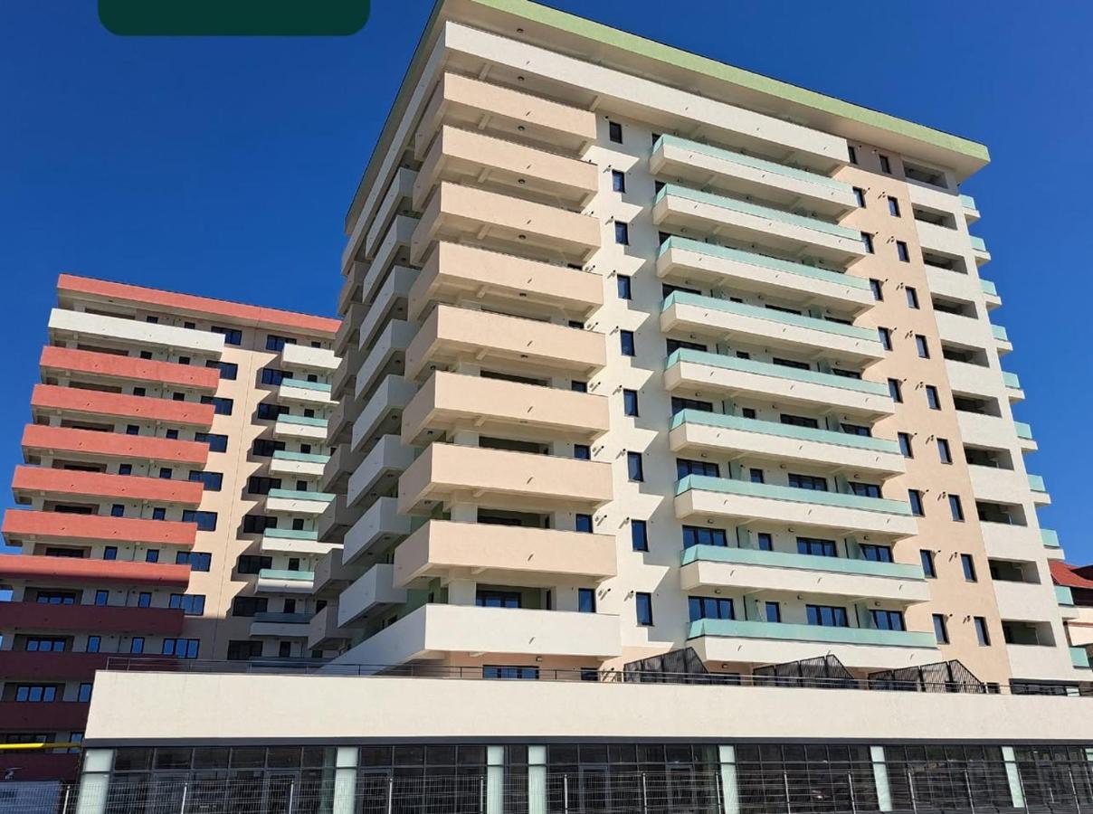 Modern Studio With Balcony - Unirea Towers Iasi - Bed and Breakfast Iași