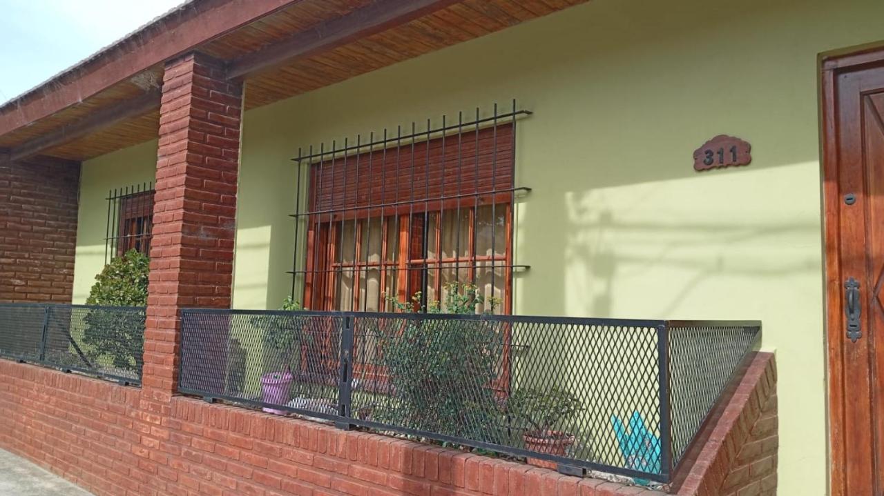 Modernos departamentos PB cerca del centro y del mar - B&B Mar de Ajó