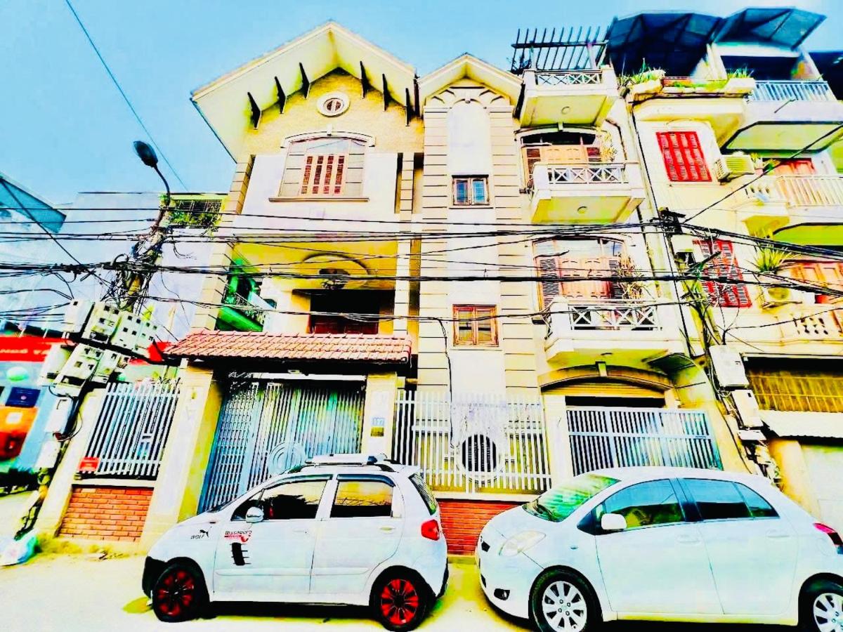 Chambre Lit King-Size avec Balcon