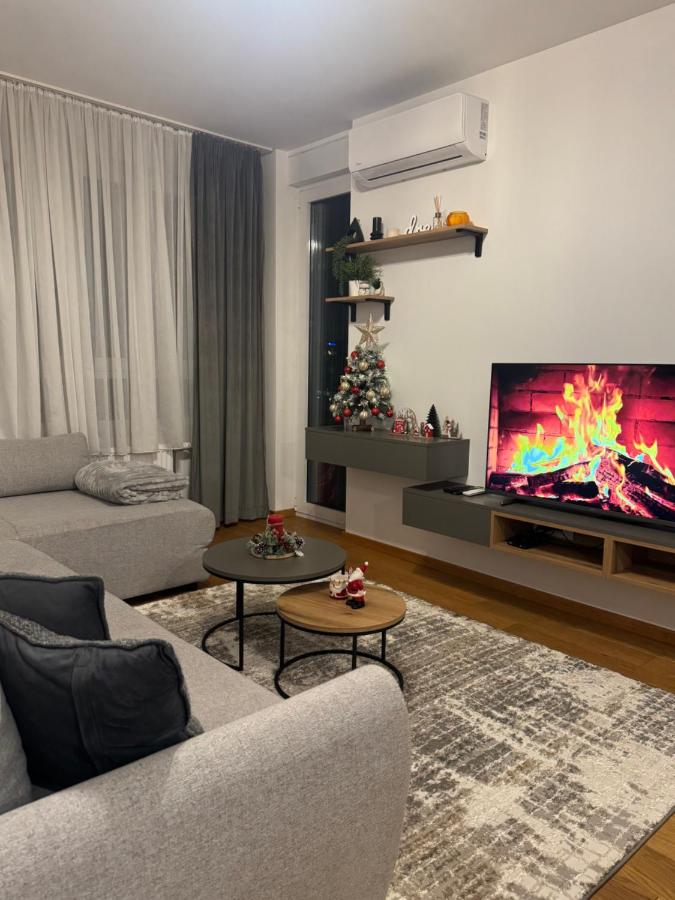 Atina 1 - B&B Novi Sad