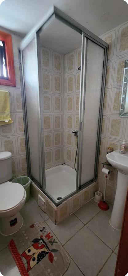 Camera Tripla Basic con Bagno in Comune