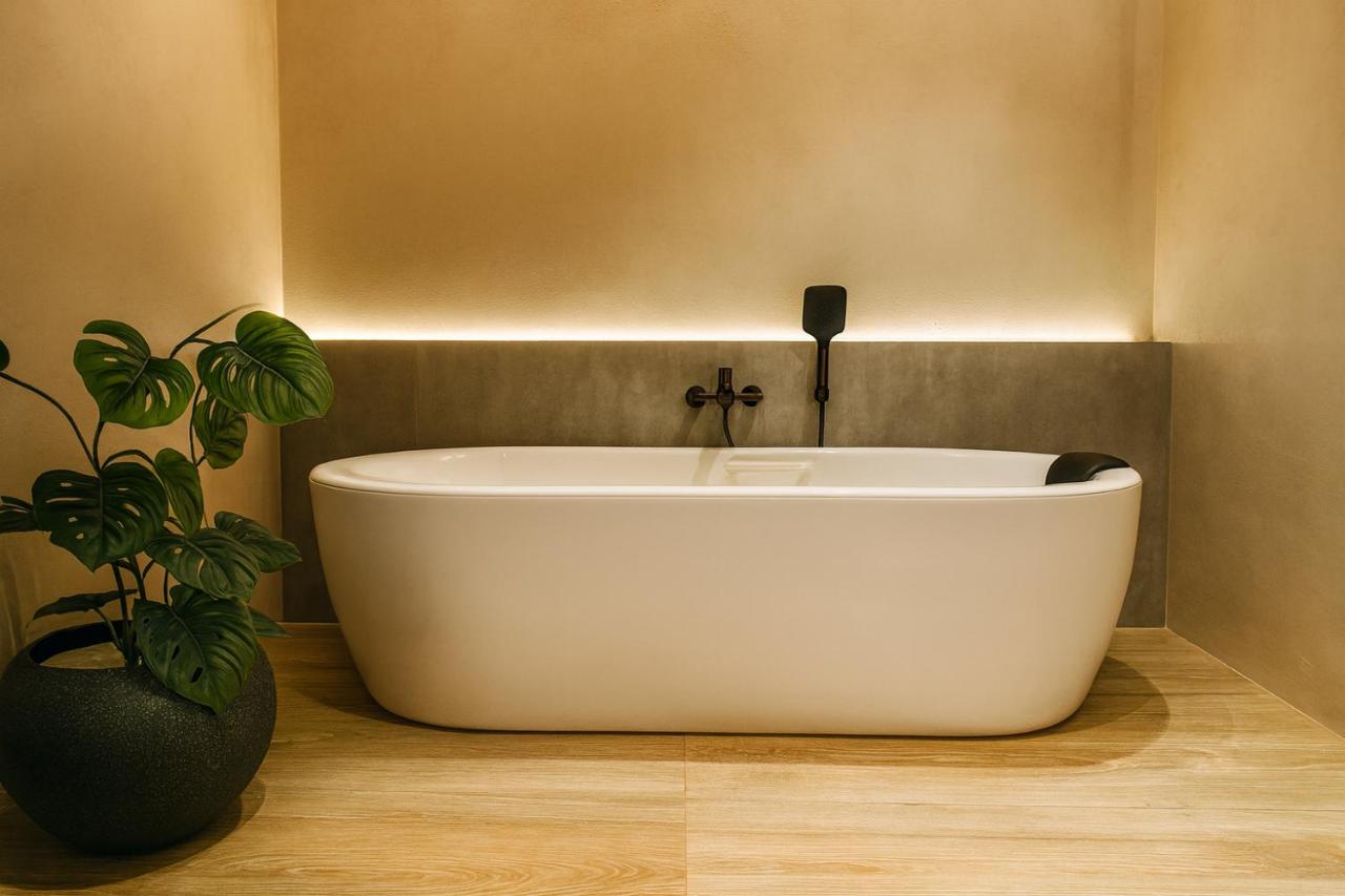 The Neylipz Mordern - Fully Air Conditioned 3 Bedroom Apartment - B&B Weligama