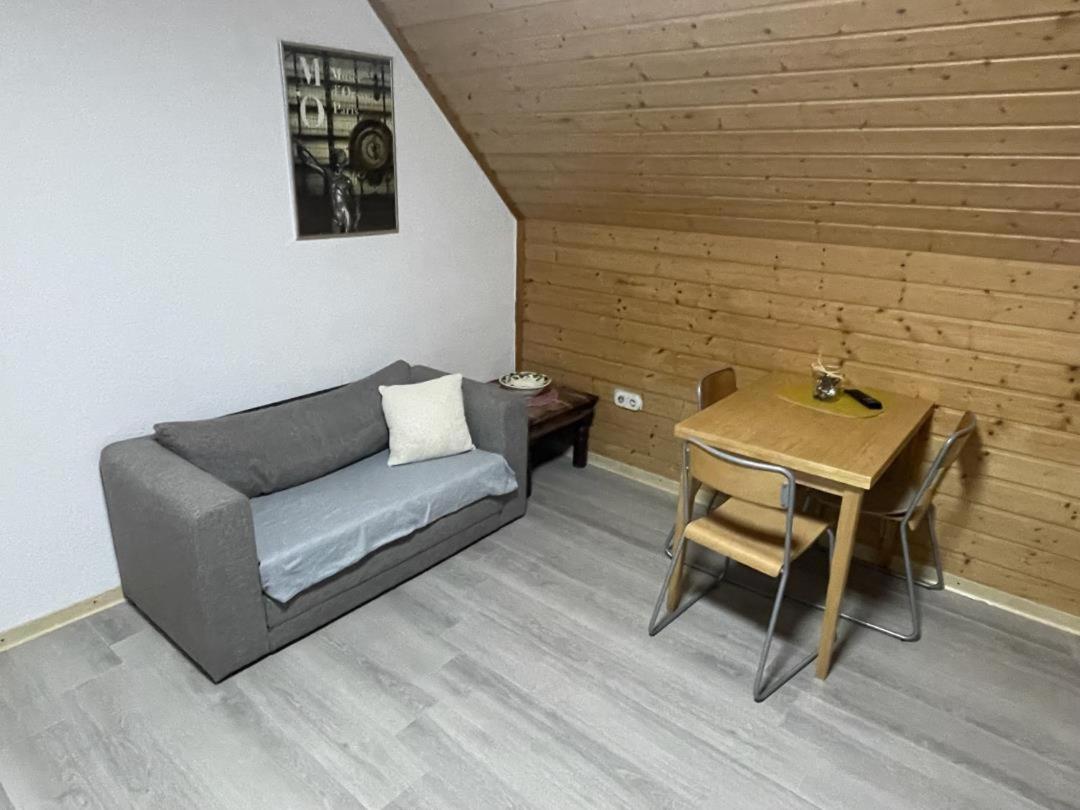 Schicke Ferien- und Monteurswohnung 53 qm Philippsburg - B&B Filisburgo