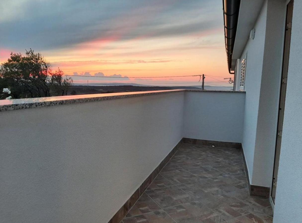 Apartments Tomislav - B&B Vrsi