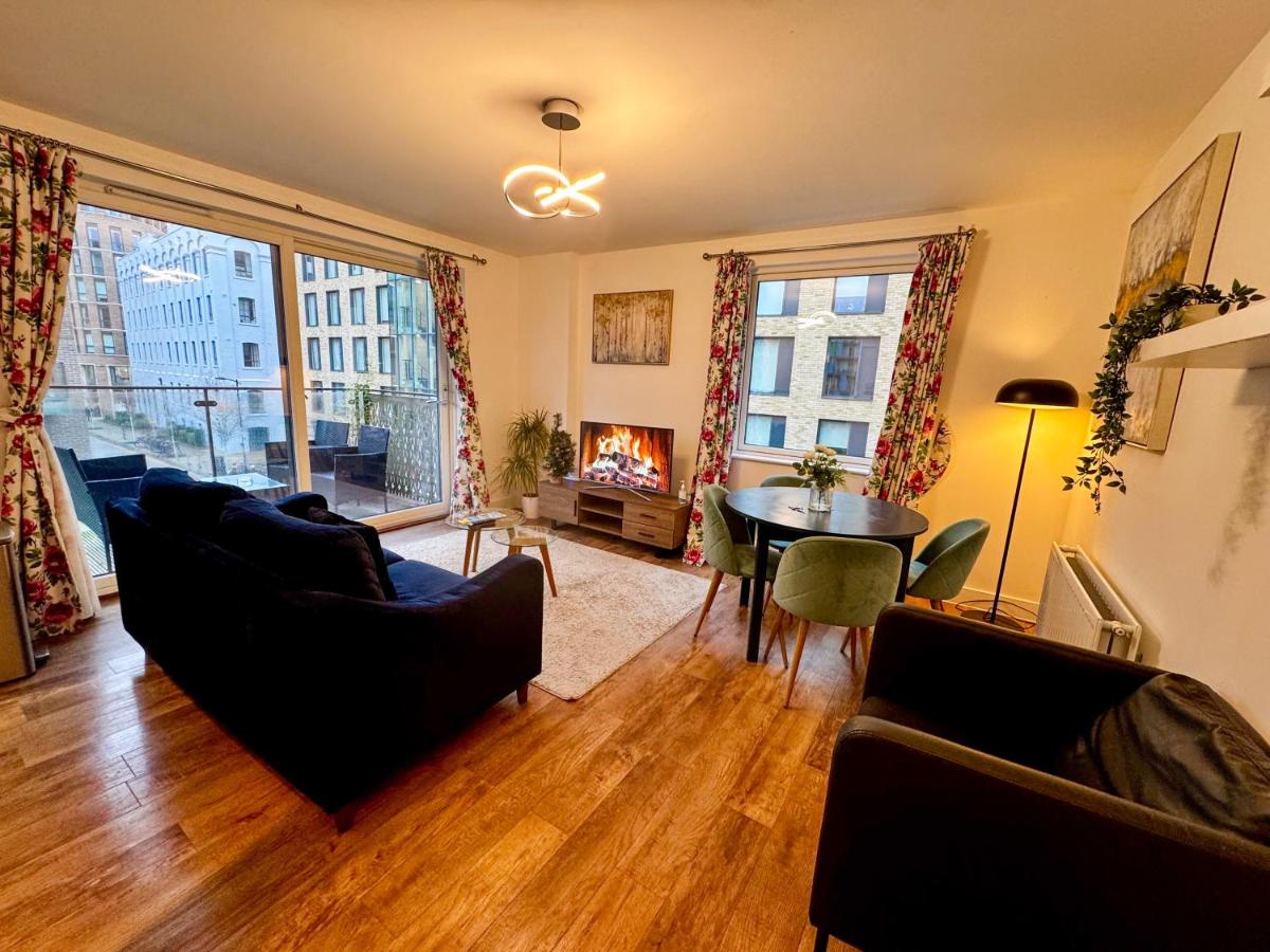 Appartamento con 2 Camere da Letto e Balcone