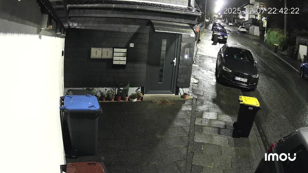 Zwei separate Zimmer im 1 OG Ideal für Montüeren oder Studenten WG - B&B Siegen