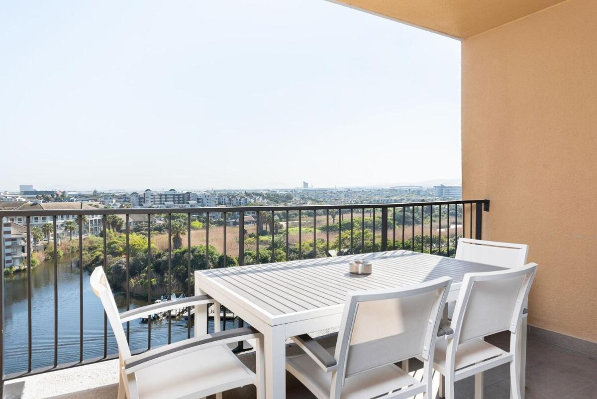 LuxeStay 2-Bed Century City Gem - Ferienwohnung Kapstadt