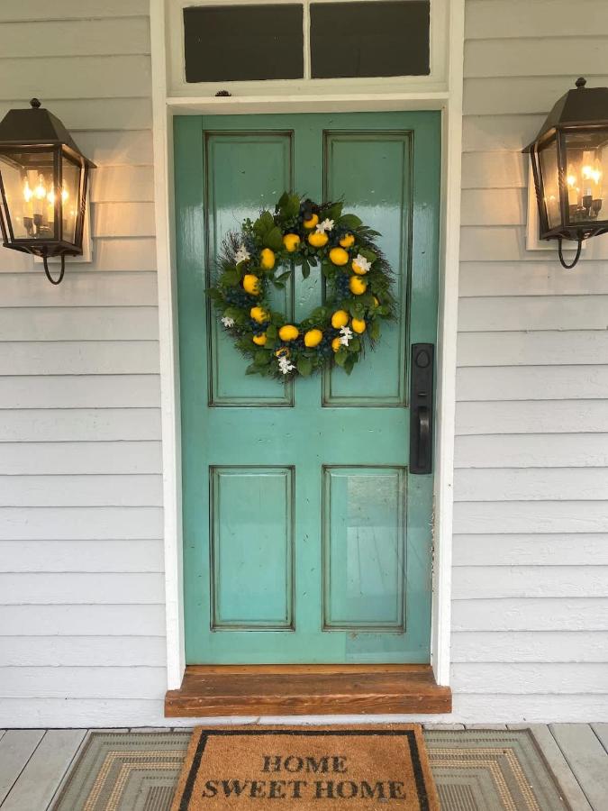 Wine Country Farmhouse - B&B Culpeper