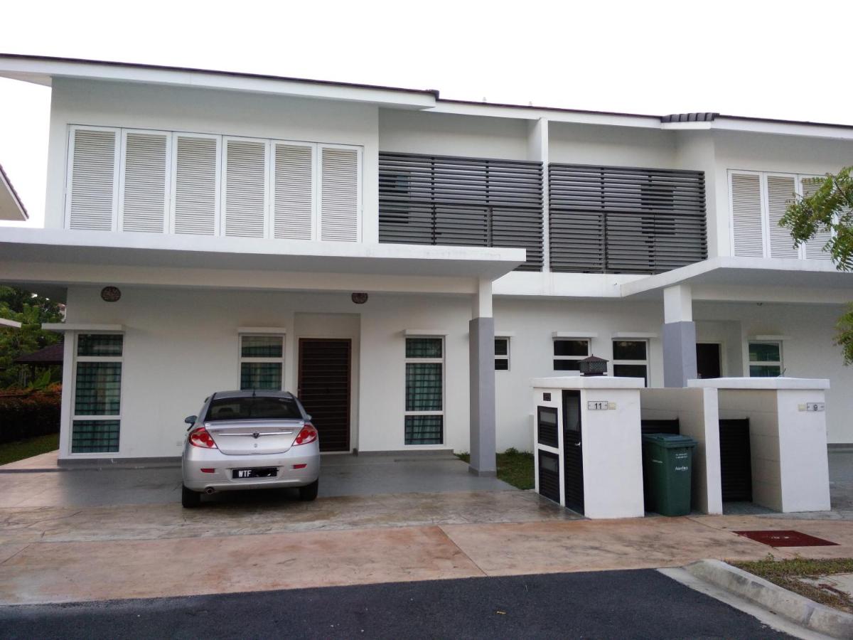 Juniper Homestay Putrajaya Presint 11 - B&B