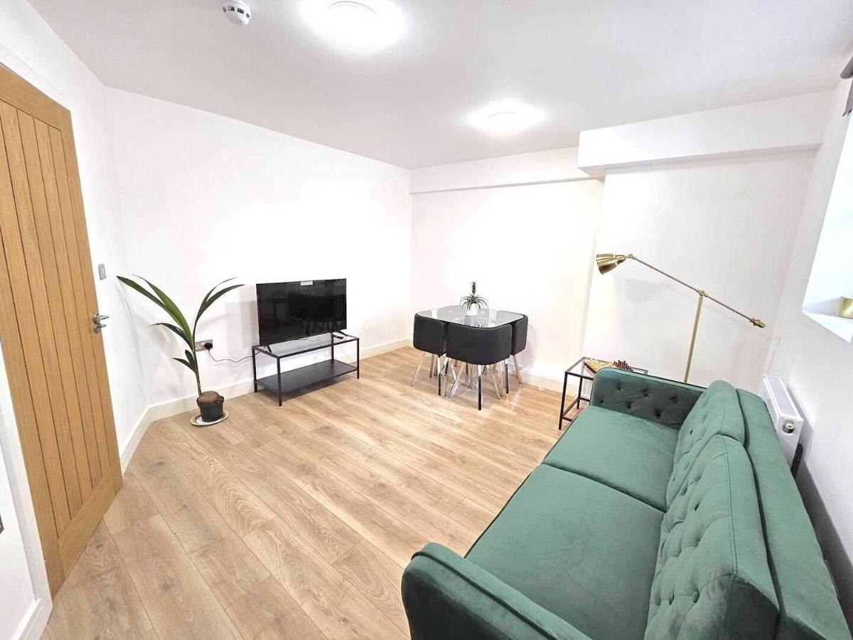 Elegant Garden Apartment near Tufnell Park St - Ferienwohnung London