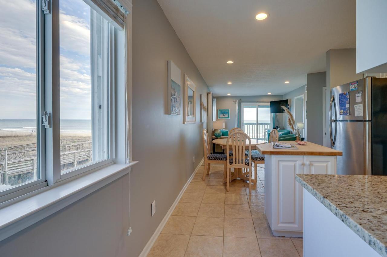 Steps to Boardwalk Carolina Beach Condo with Views! - Chambres d’hôtes Carolina Beach