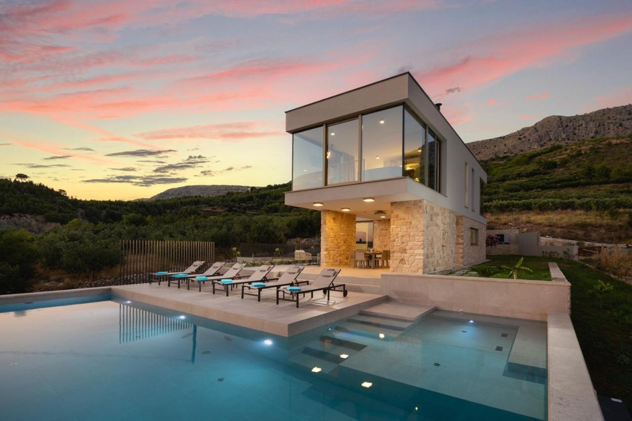 Exclusive Villa St. Christopher - B&B Podstrana