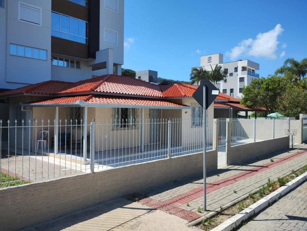 Casa de praia Mariscal - Bed and Breakfast Bombinhas