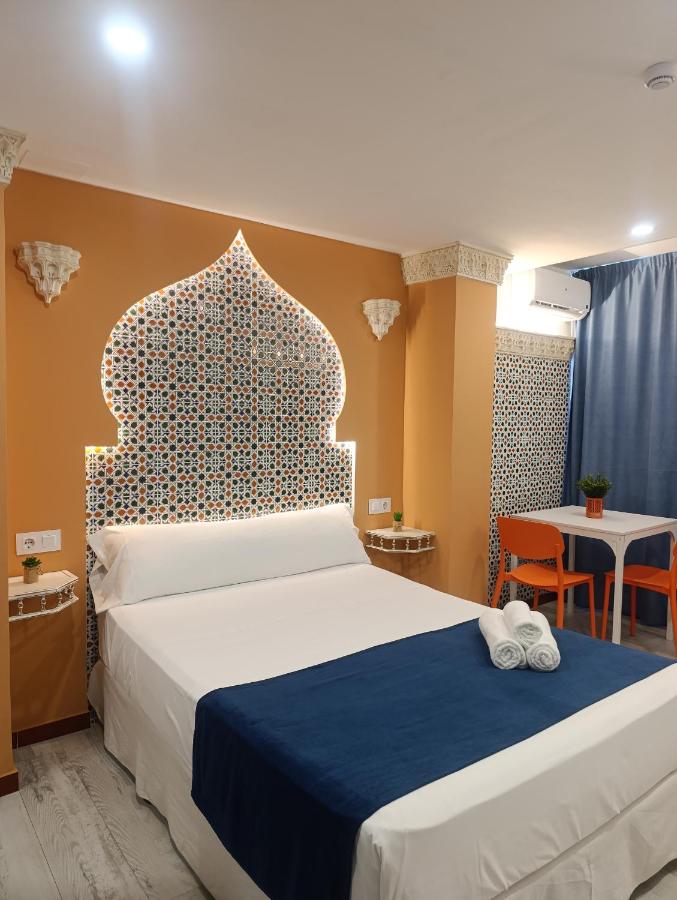 "Al-Andalus house" A 9 min en metro del centro de Sevilla - B&B San Juan de Aznalfarache