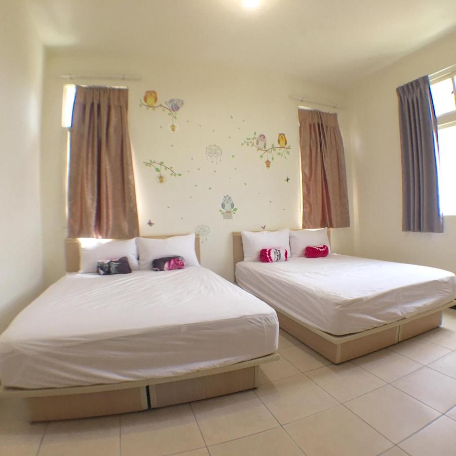 Quadruple Room with Private Bathroom