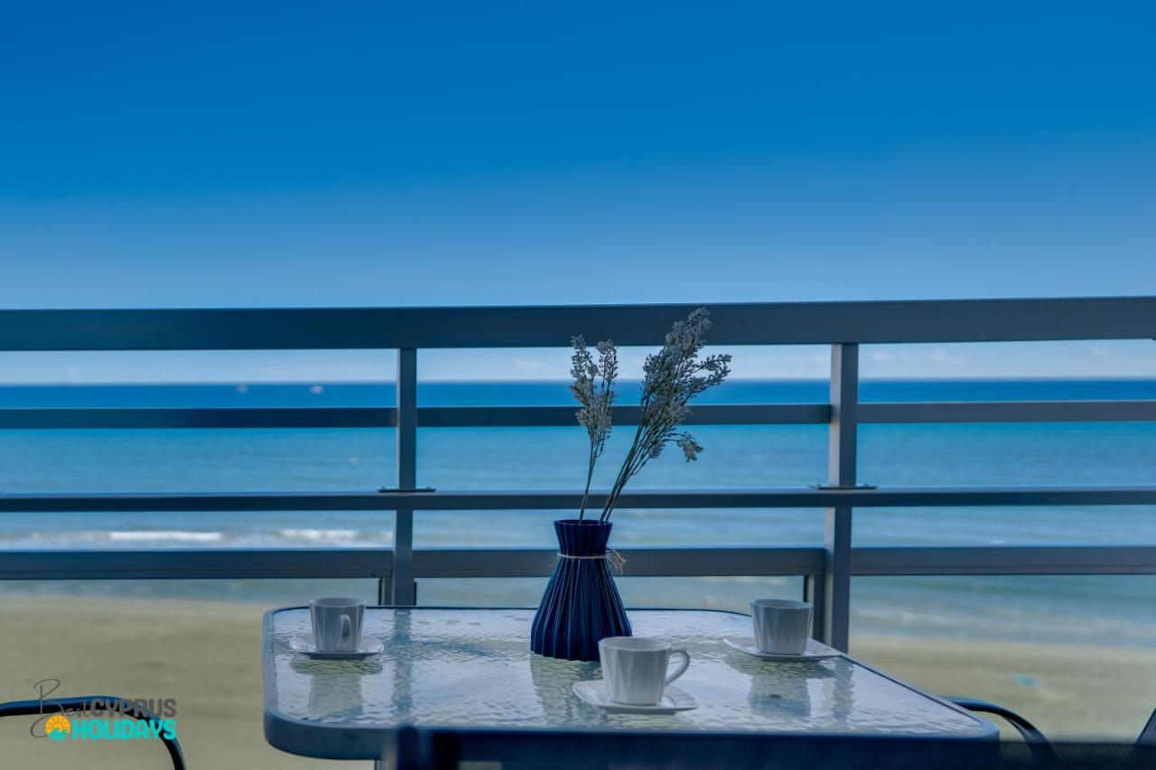 Two-Bedroom Deluxe Apartment with Ocean View