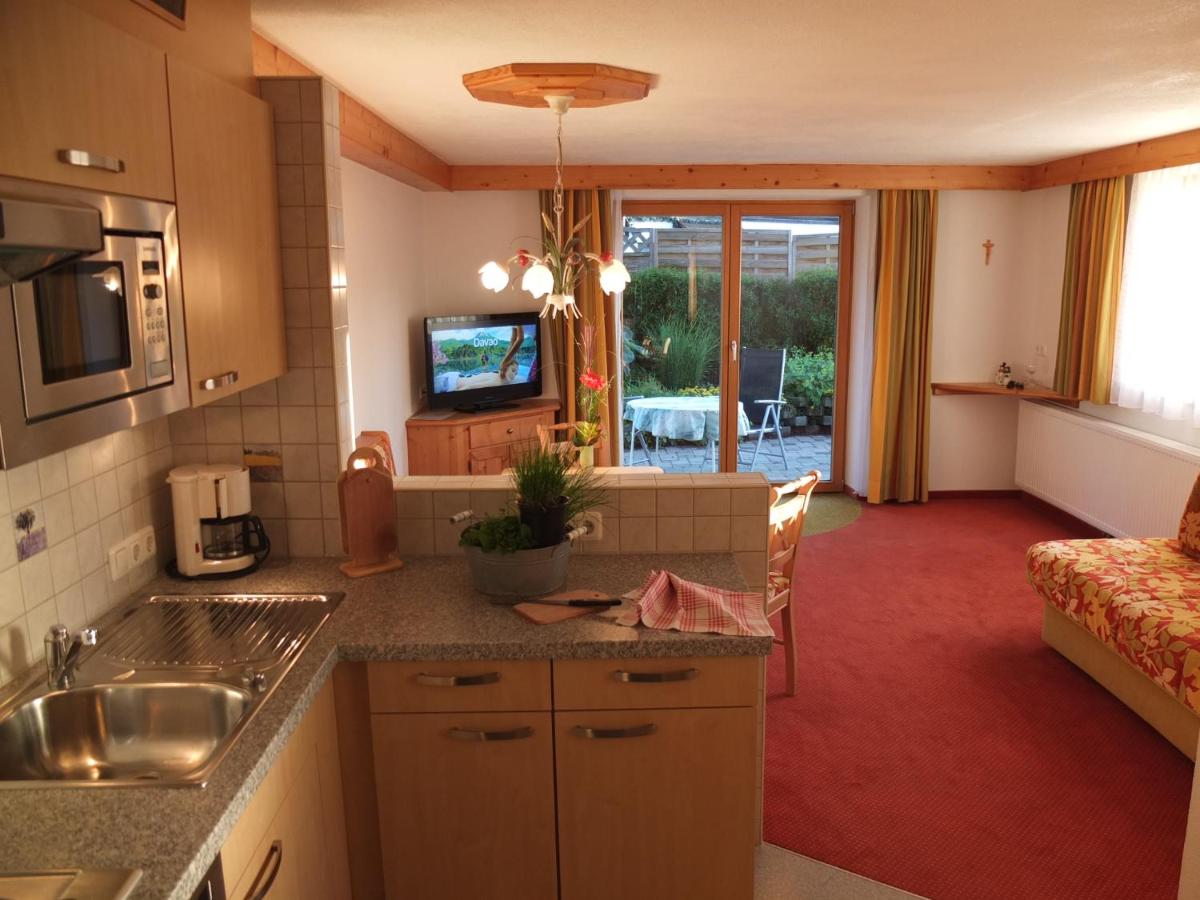 Das Apartment Rief daheim beim Wanderprofi Adults Only - B&B Tannheim