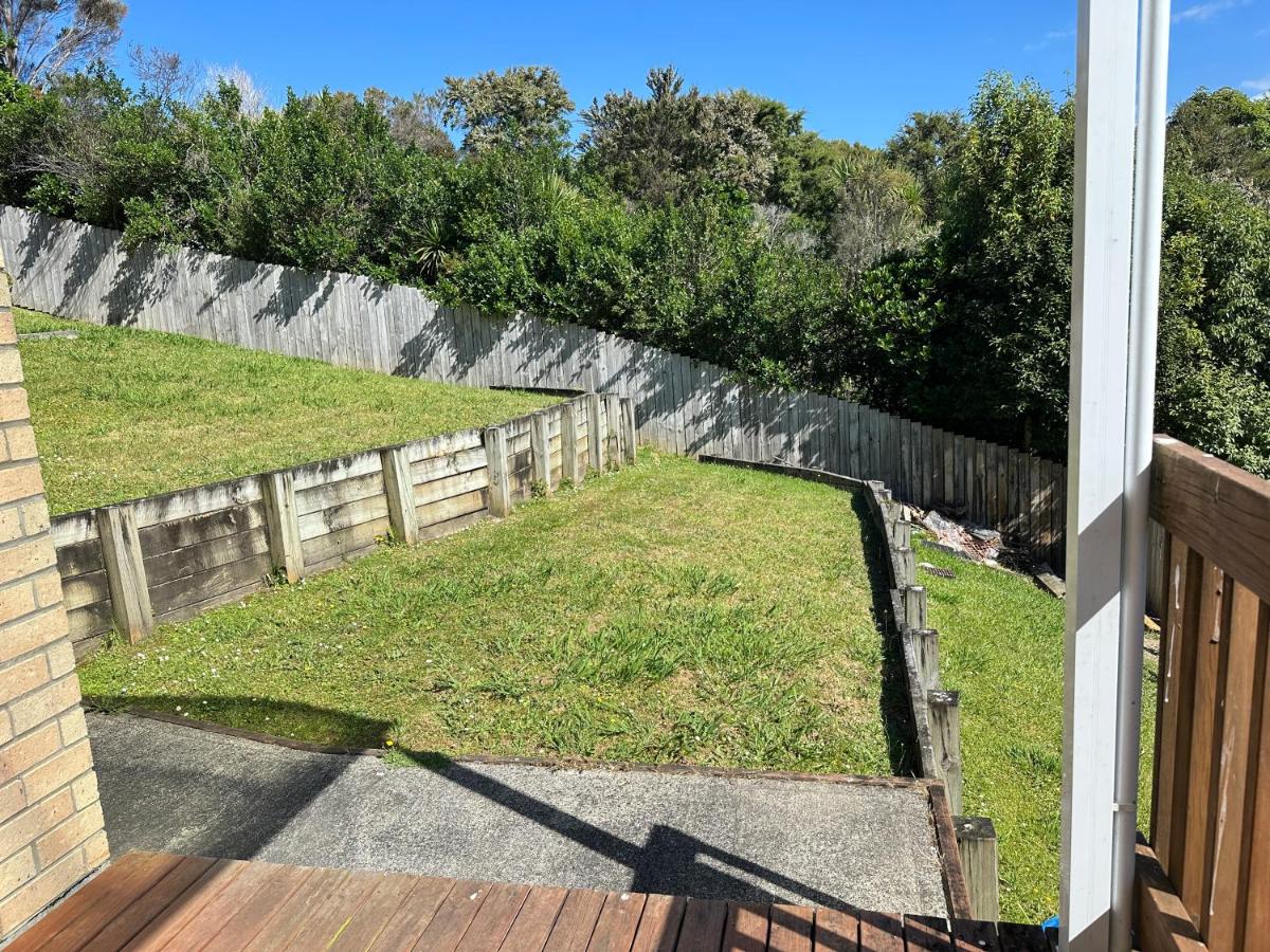 Albany Sunny Deck Retreat - B&B Auckland