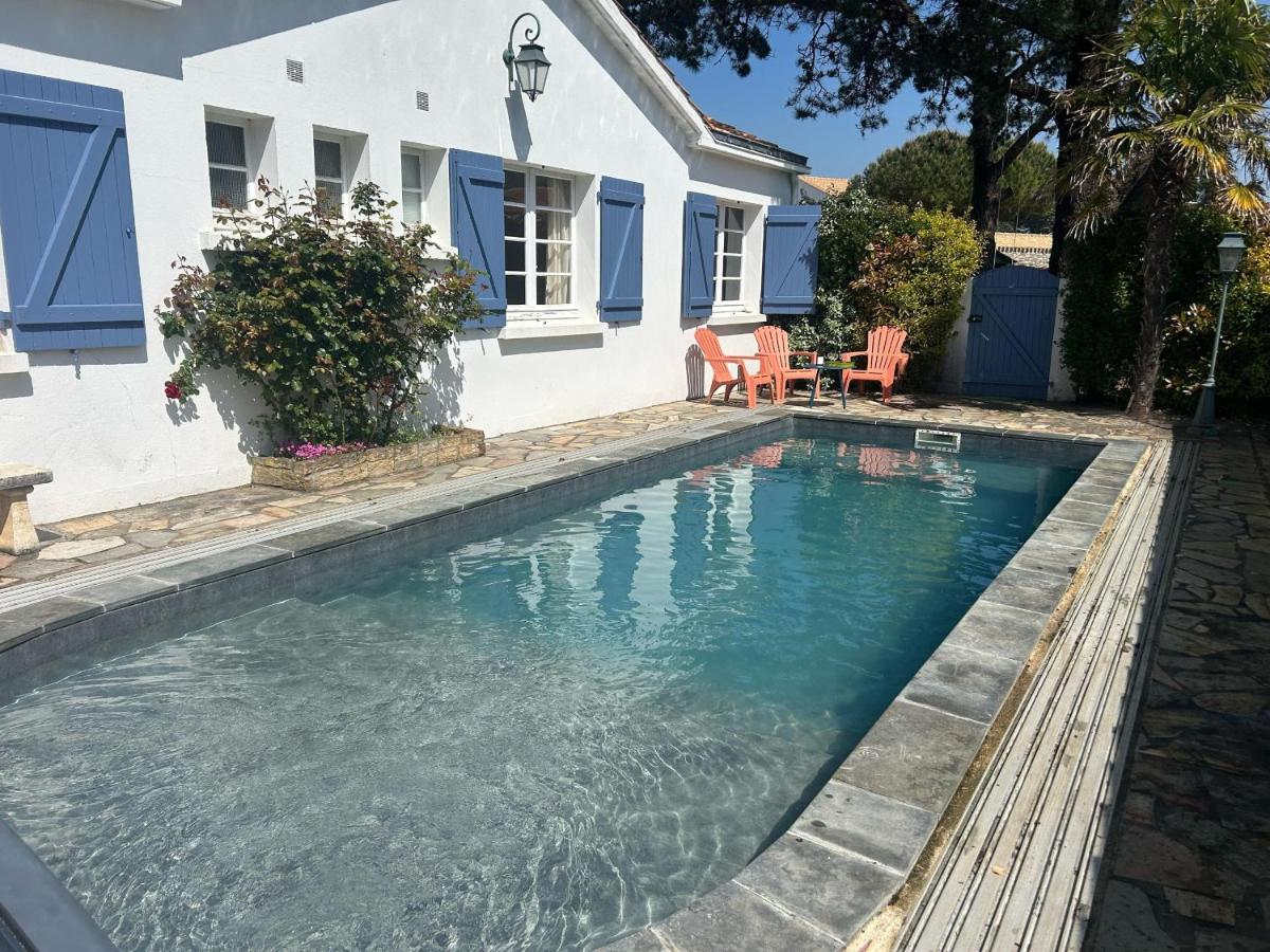 Piscine, 600m de la plage, 6 adultes 4 enfants - Chambres d'hôtes La Guérinière