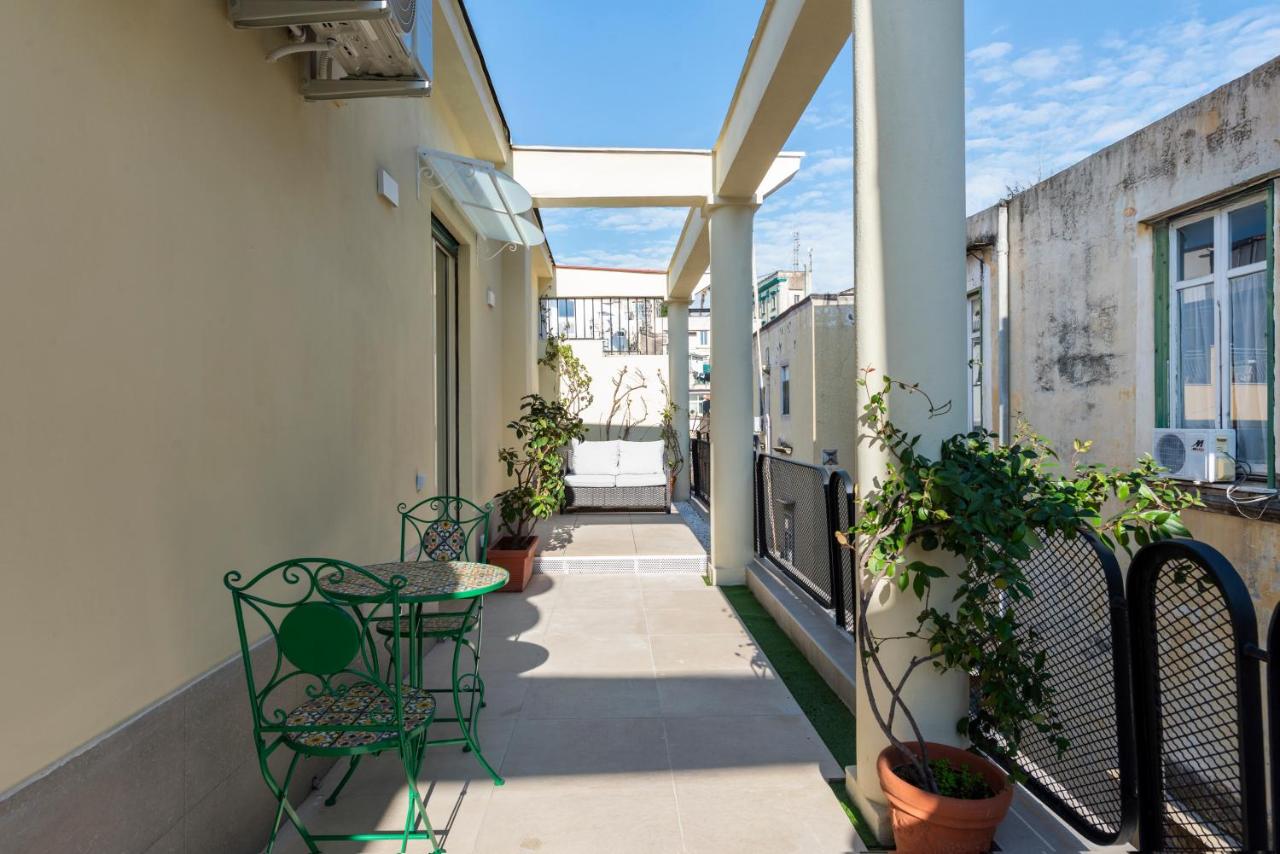 Piazza Dante CASA DI GIO' - B&B Napoli