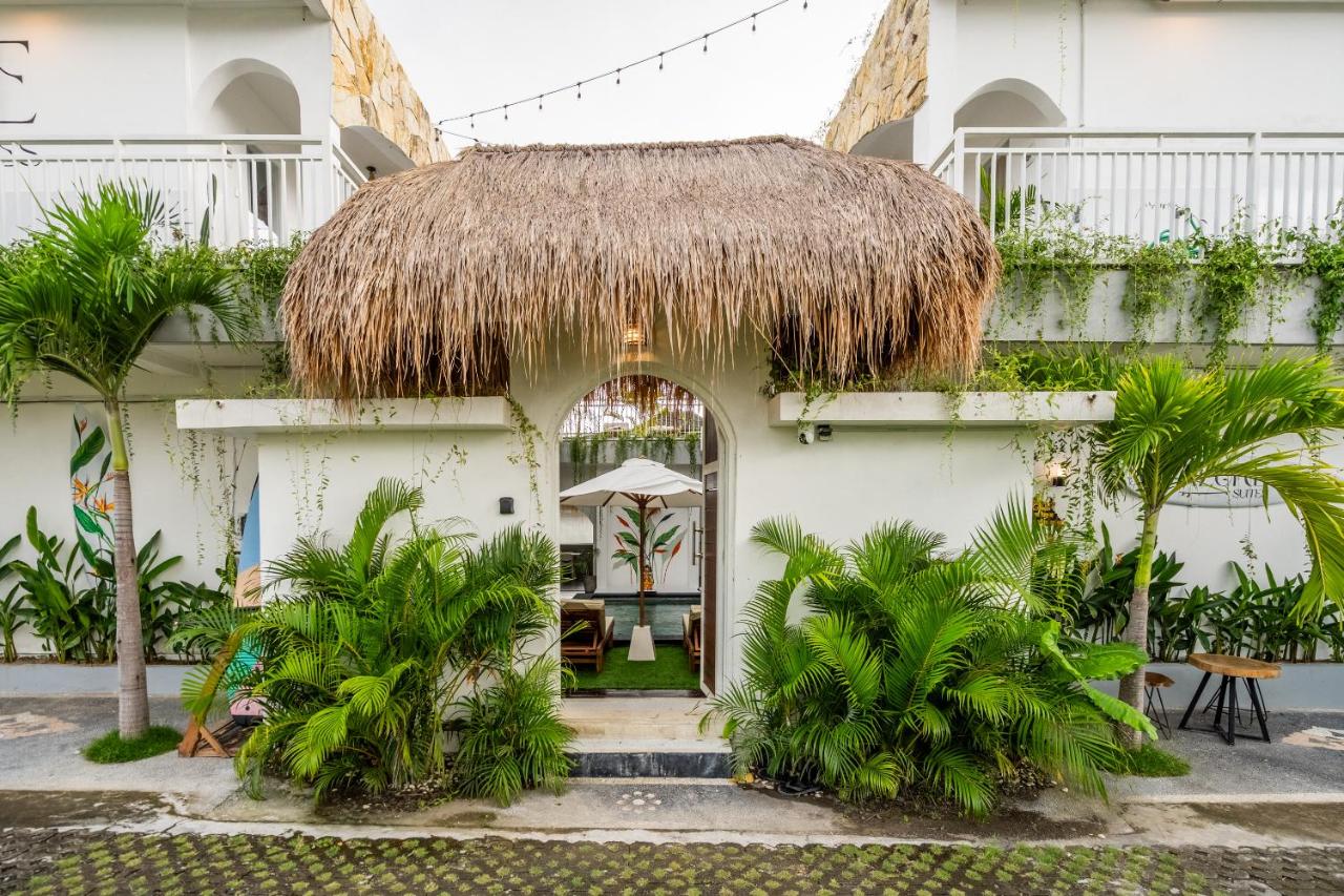 Azure Suites, Tibubeneng, Canggu - B&B Taliwang