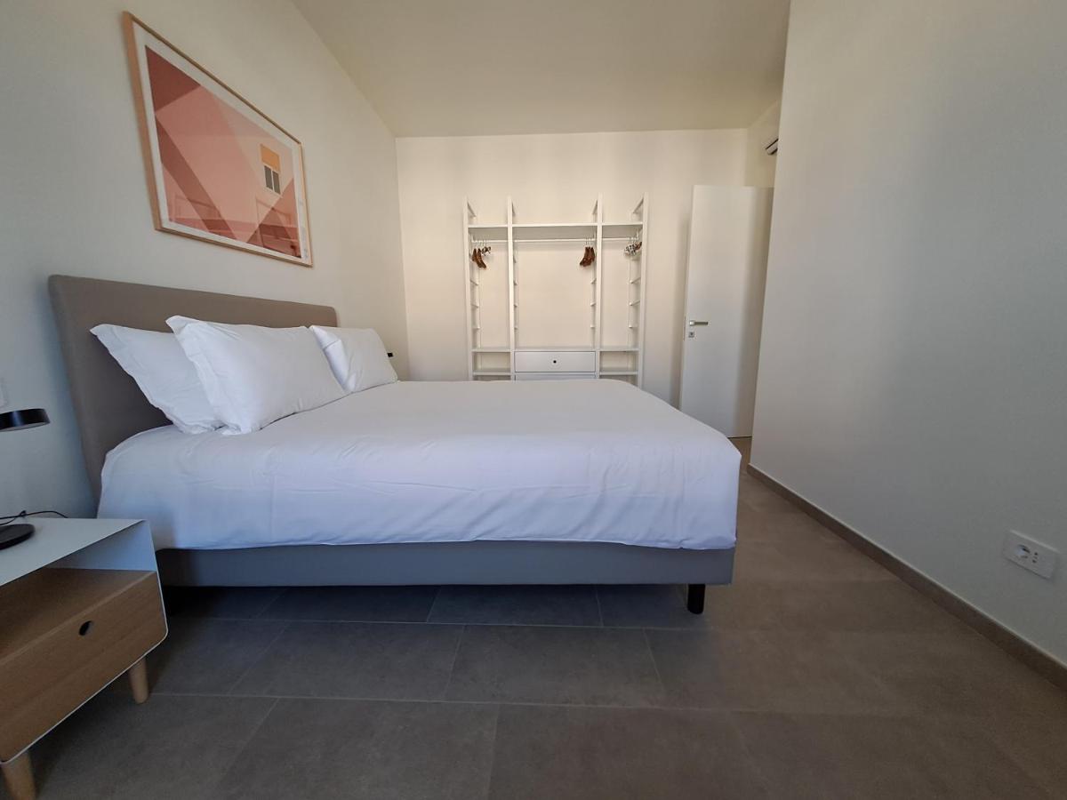 One-Bedroom Standard Apartment