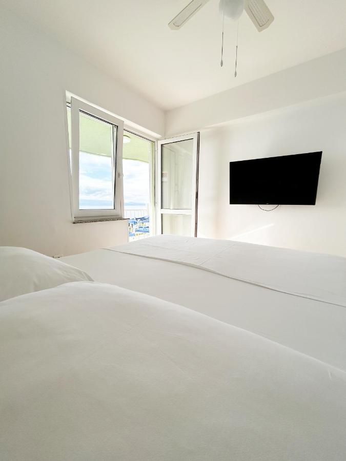 Neomi-Greta - B&B Brela