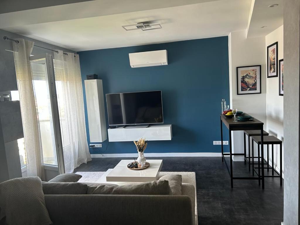 Studio charmant et équipé avec vue sur le bassin Vichyssois - B&B Vichy