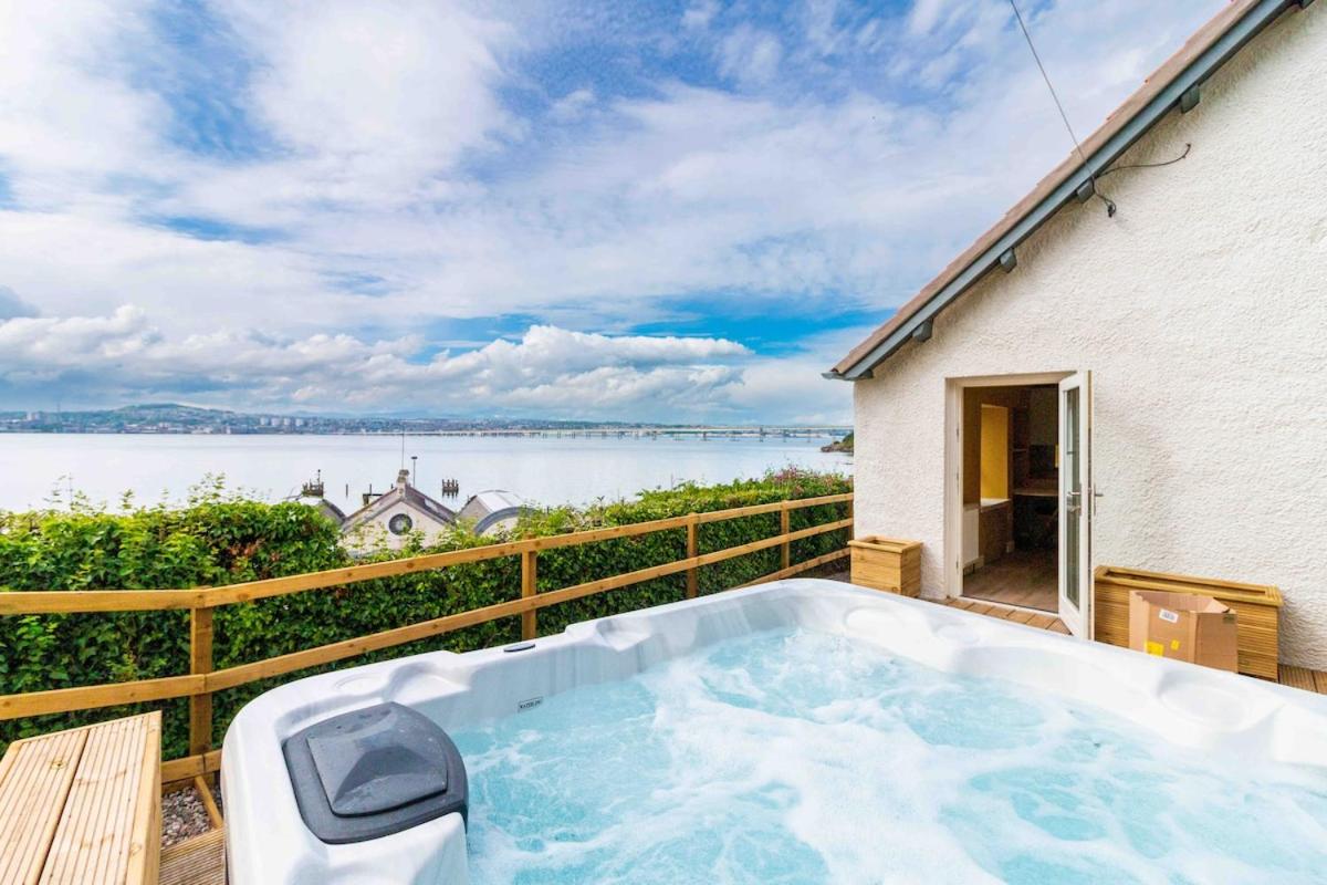 River View Cottage with Hot Tub, nr St Andrews - B&B Newport-on-Tay