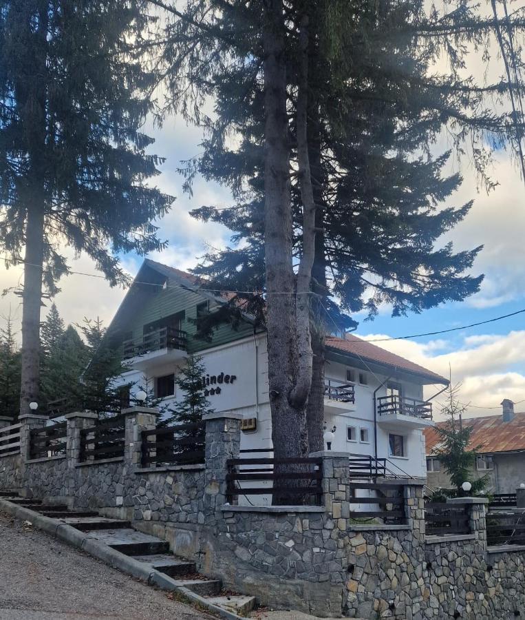 Pensiunea Kalinder - B&B Buşteni