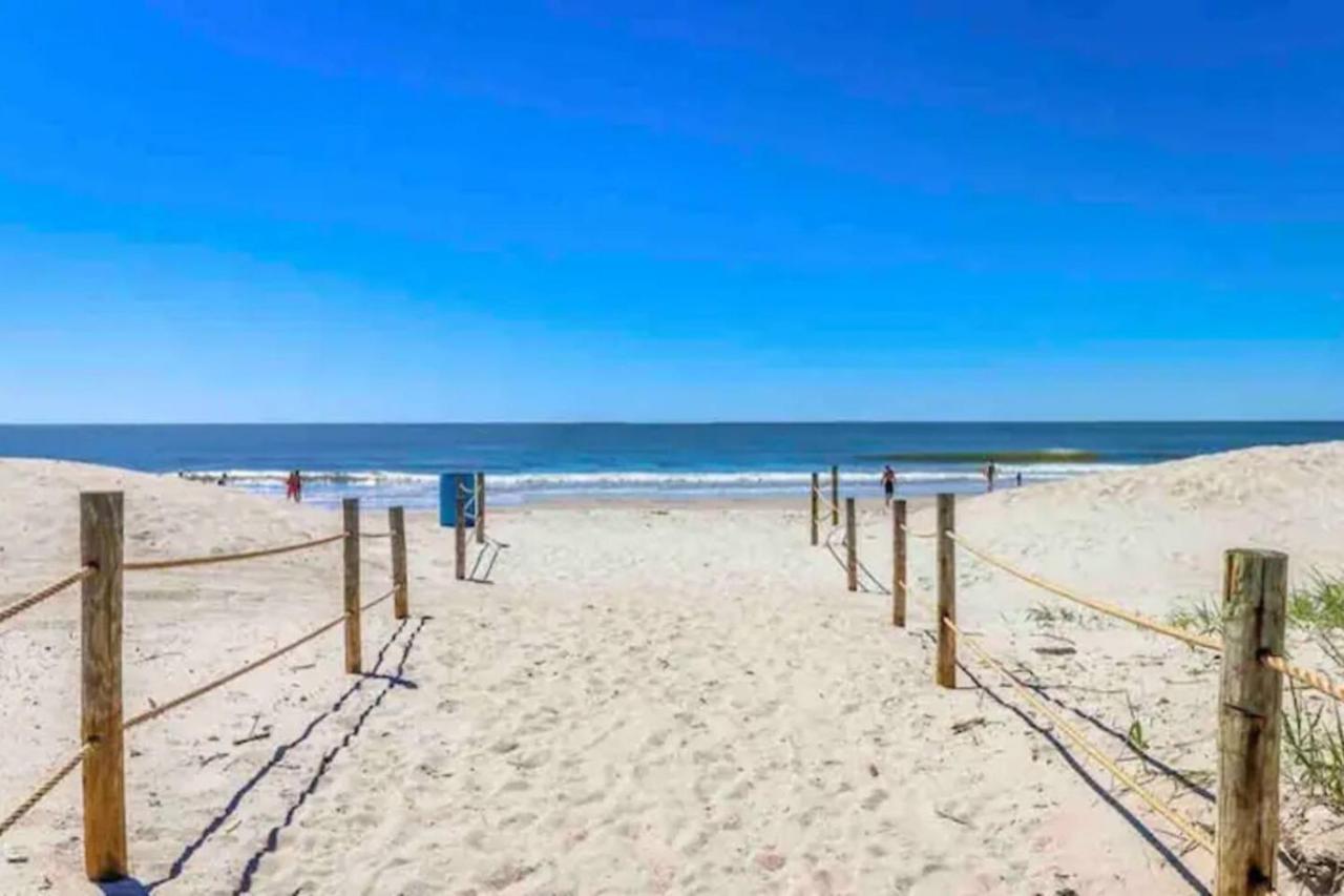N80 - Ocean Lakes New Build, Steps to Beach and Balcony! - B&B Myrtle Beach