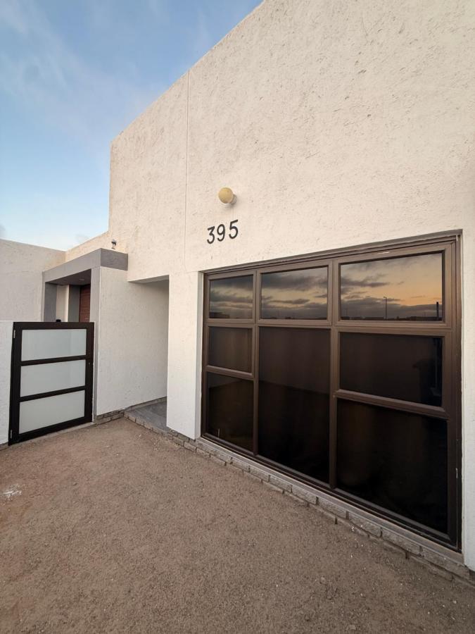 Deluxe One-Bedroom Apartment