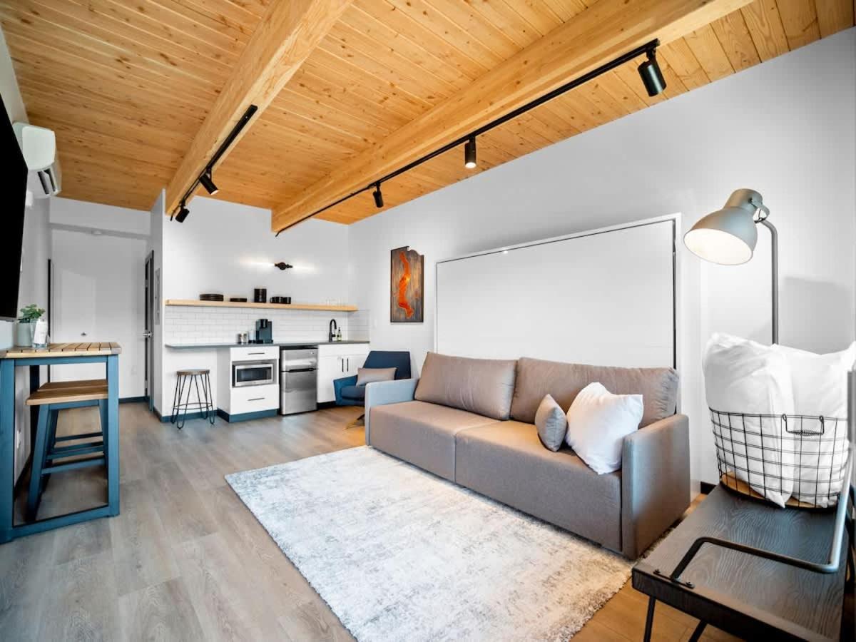 Uprise 3 Bridgewater Lofts - B&B Spokane