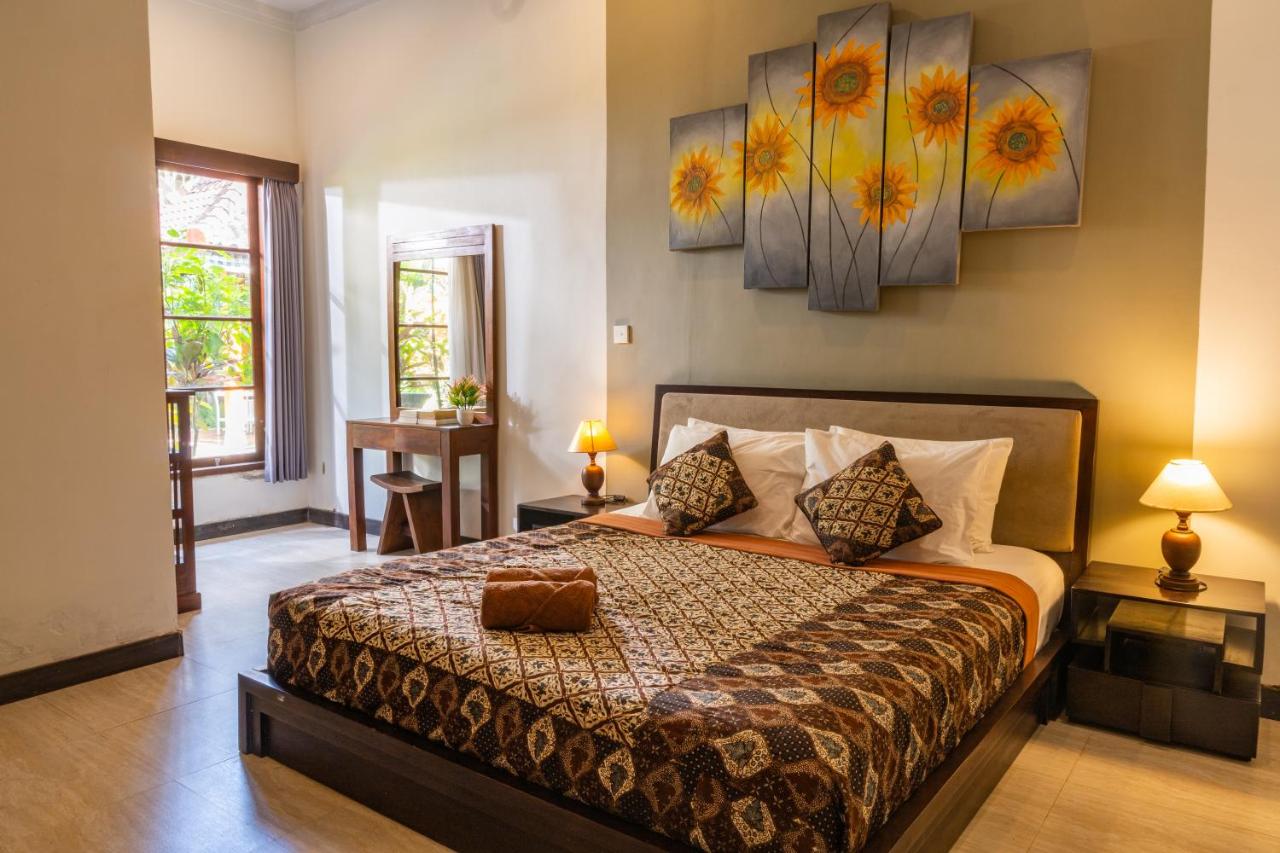 Double Room with Pool View