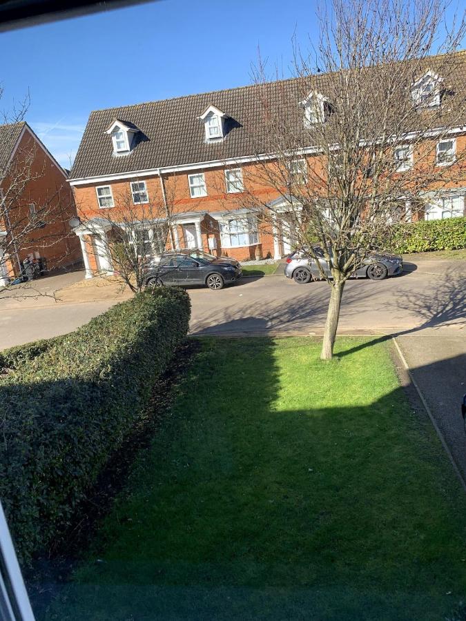 Cosy stay with easy M1 and A421 access - B&B Elstow